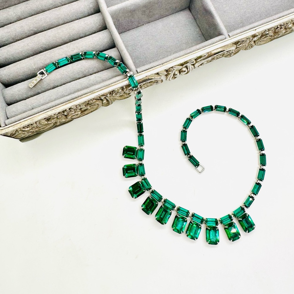Vintage Rare Green Crystal Necklace